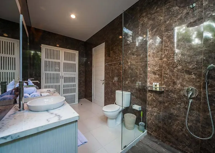 Villa Superb 3 Bed Villa, Walk To Beach, Fast Wi-fi,