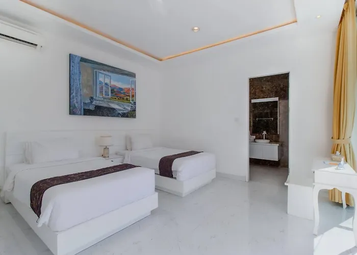 Superb 3 Bed Villa, Walk To Beach, Fast Wi-fi, Seminyak