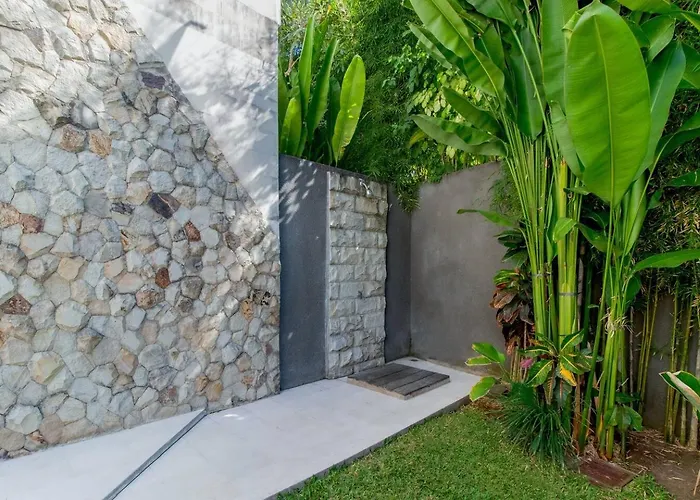 Villa Superb 3 Bed Villa, Walk To Beach, Fast Wi-fi, Seminyak