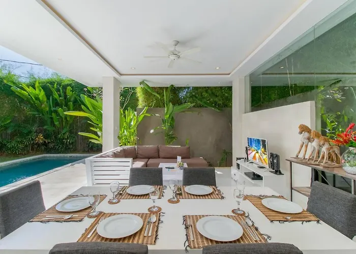 Superb 3 Bed Villa, Walk To Beach, Fast Wi-fi, *